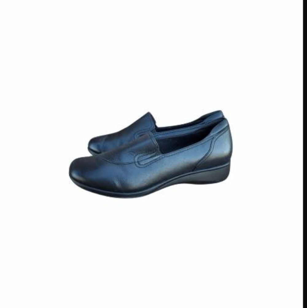 Clarks Collection Black Leather May Poppy Casual Dress Shoe Loafer Slip On 11 - Picture 2 of 8